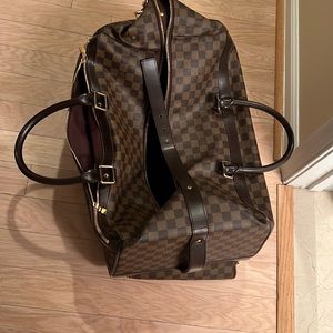Louis Vuitton Damier carry on